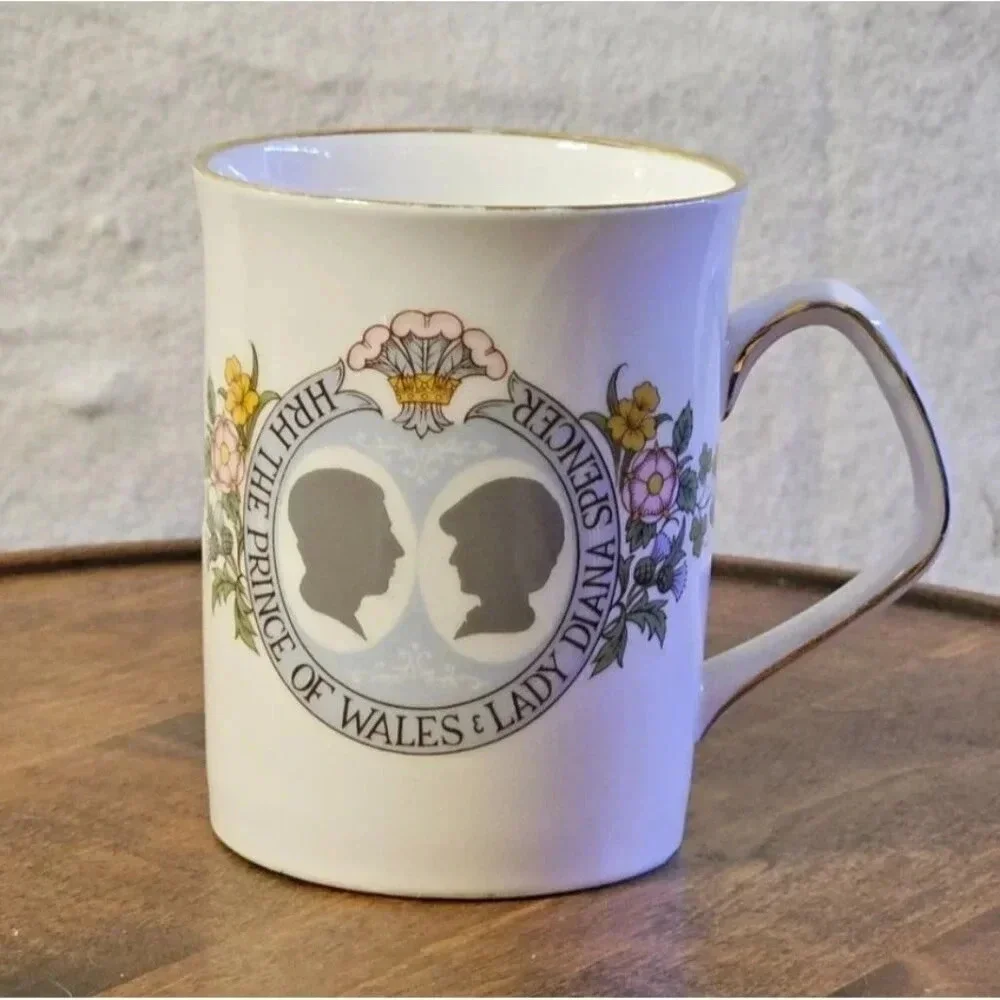 Vtg 1981 Royal Mug Prince of Wales & Lady Diana Spencer Elizabethan Bone China - Picture 1 of 11